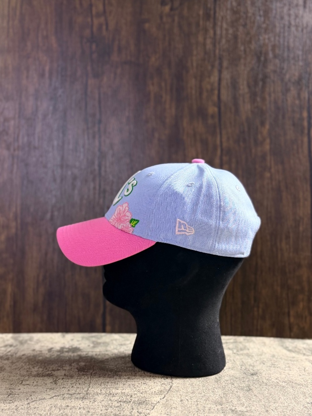 New Era 9FORTY Low Profile Oakland A’s Floral Blue Pink Snapback OSFA - Picture 9 of 9